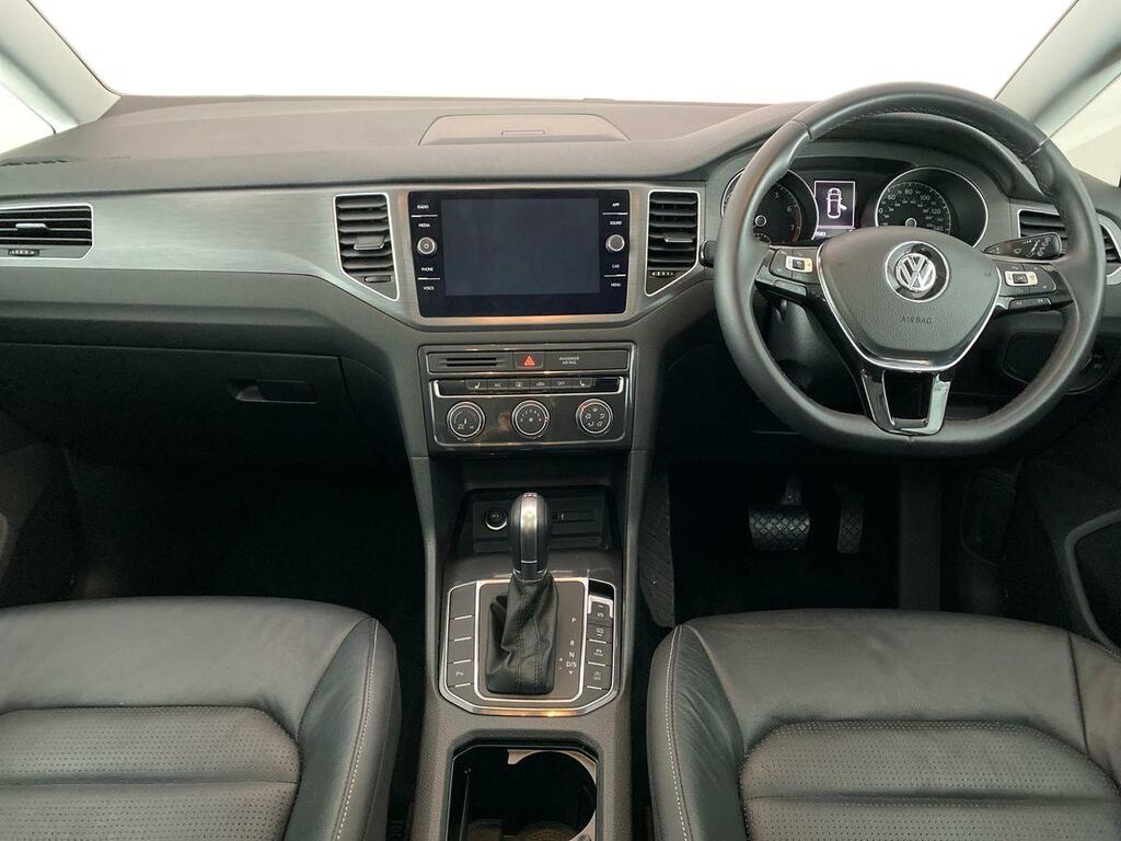 Volkswagen Golf SV 2018 Volkswagen Golf Sv Se Navigation 1.5 Tsi 130 Red #9