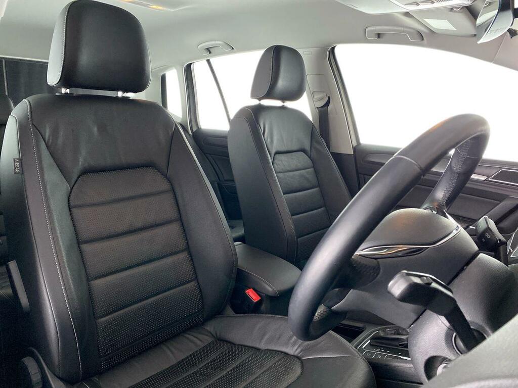 Volkswagen Golf SV 2018 Volkswagen Golf Sv Se Navigation 1.5 Tsi 130 Red #13