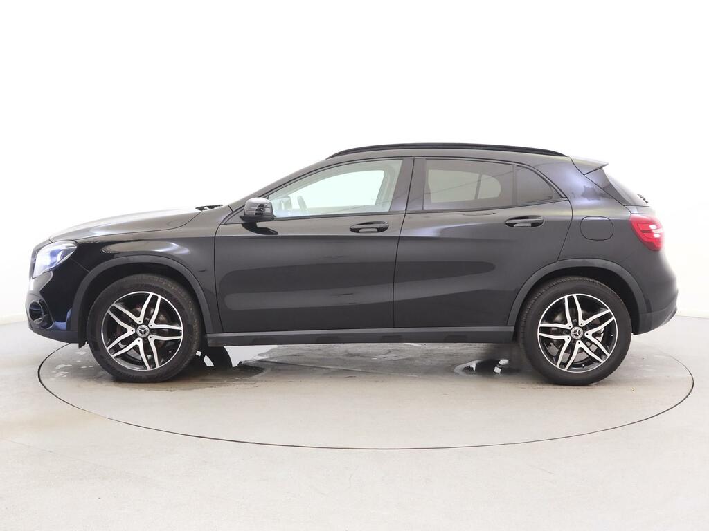 Mercedes-Benz GLA Class Gla 180 Urban Edition CA68YJK Black #4