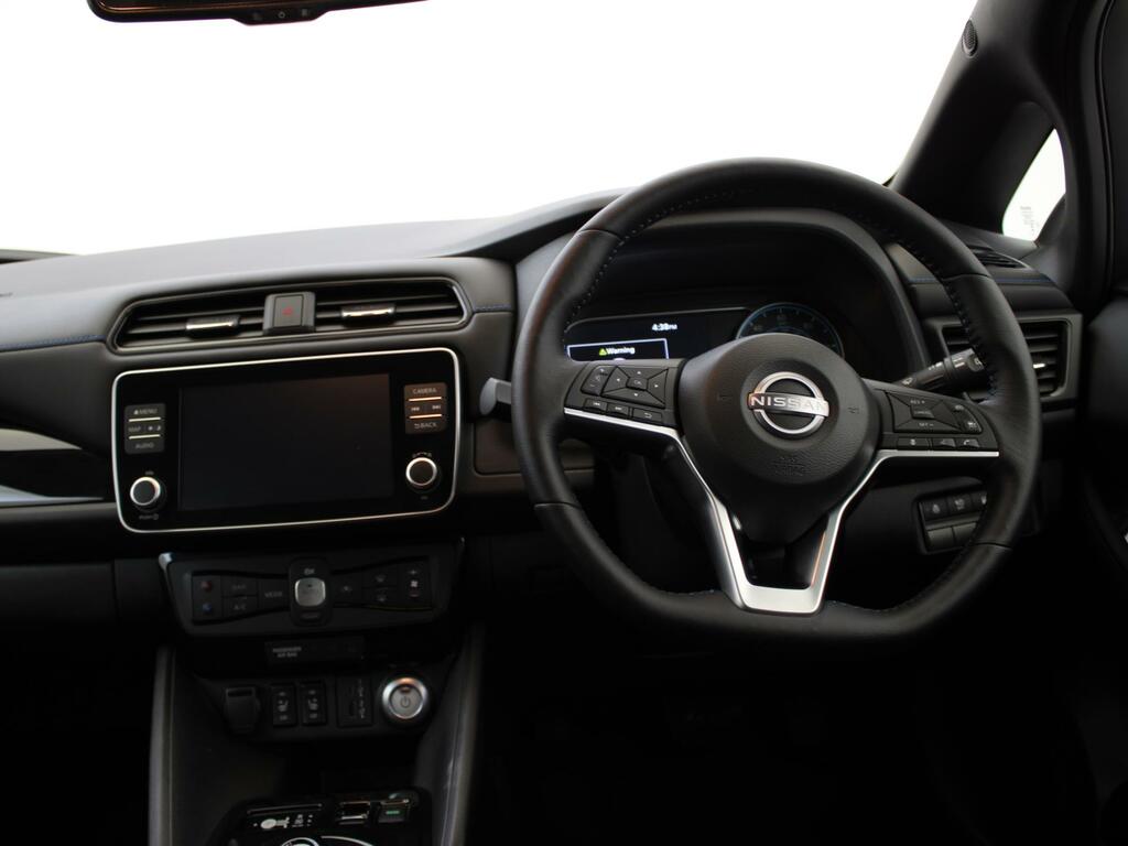 Nissan Leaf 39Kwh Tekna Hatchback 150 Ps Grey #14