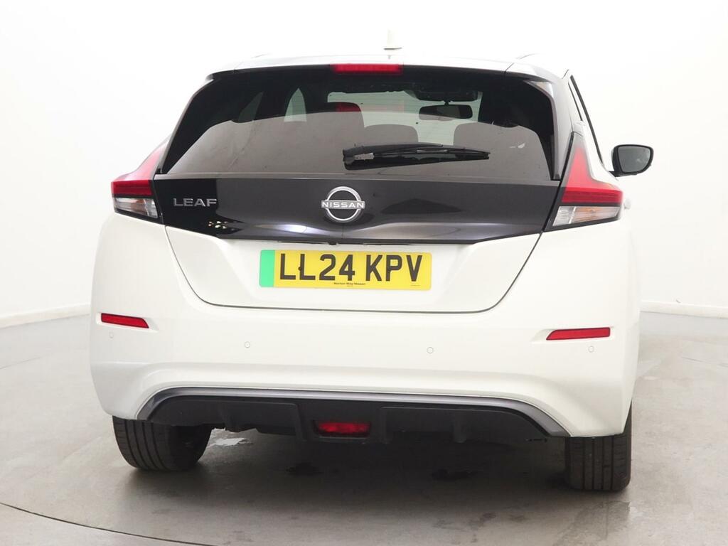 Nissan Leaf 110Kw N-connecta 39Kwh Propilot Pack White #6