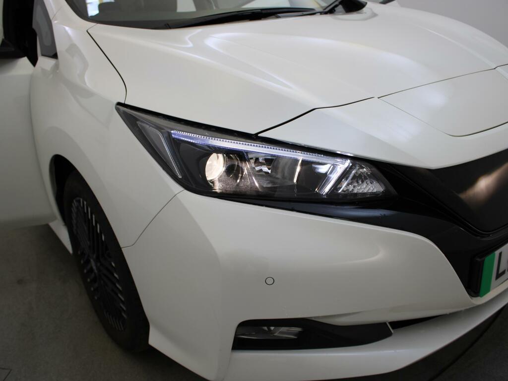 Nissan Leaf 39Kwh Tekna Hatchback 150 Ps Grey #41
