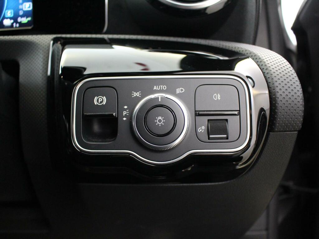 Mercedes-Benz A Class 1.3 A250e 15.6Kwh Amg Silver #30