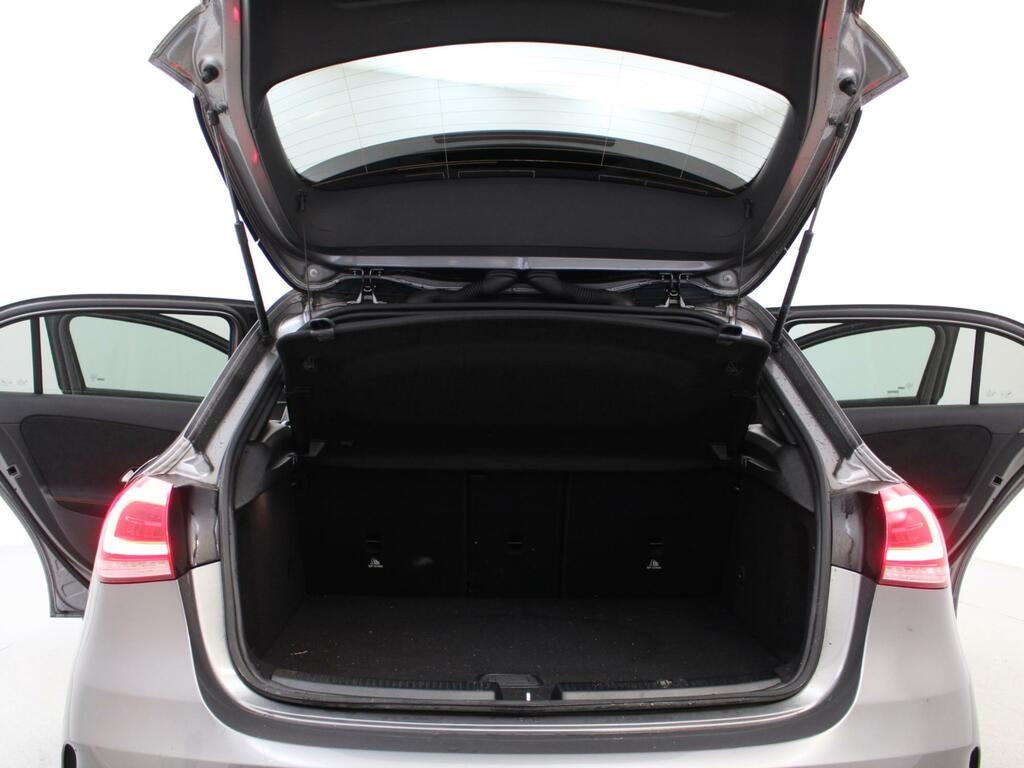 Mercedes-Benz A Class 1.3 A250e 15.6Kwh Amg Silver #36