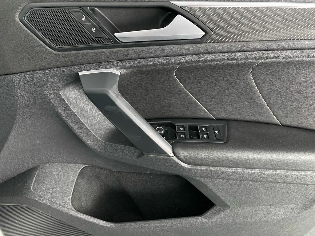 Volkswagen Tiguan Tiguan Elegance Tsi Silver #21