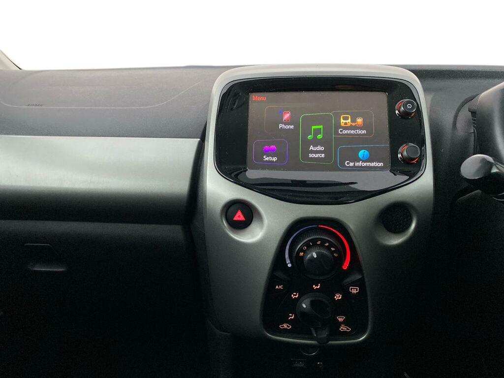 Peugeot 108 Active Red #10
