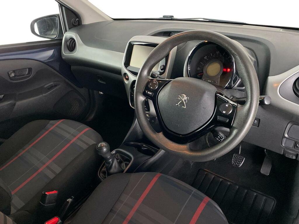 Peugeot 108 Active Red #12