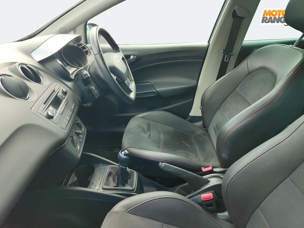 Seat Ibiza 1.2 Tsi Fr Black White #3
