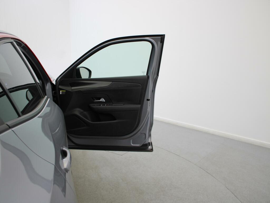Vauxhall Mokka Hatchback Red #30
