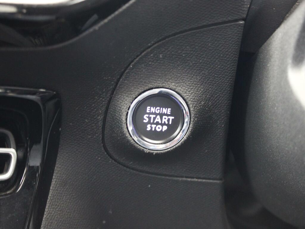 Vauxhall Mokka Hatchback Red #15