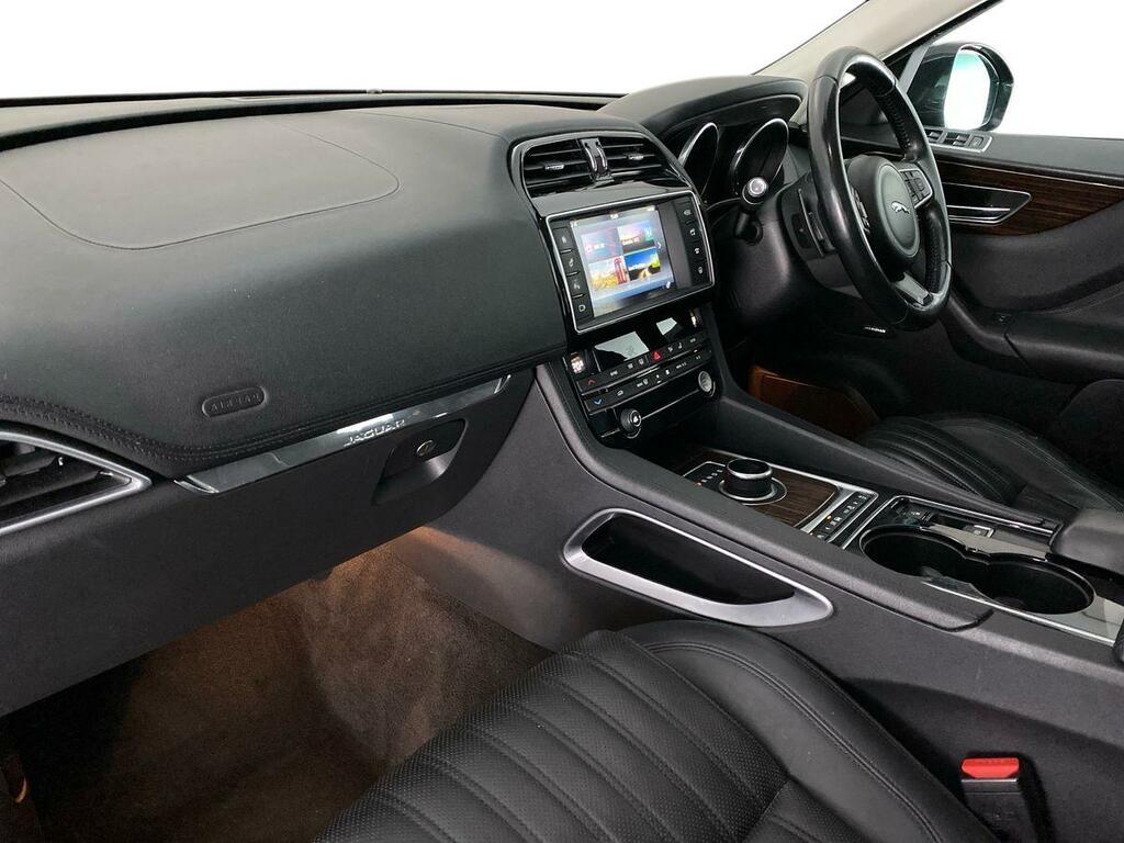 Jaguar F-Pace Green #11