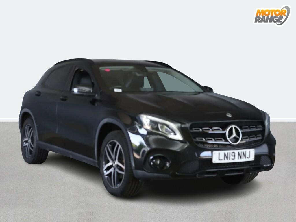 Mercedes-Benz GLA Class Gla 180 Urban Edition Plus Black