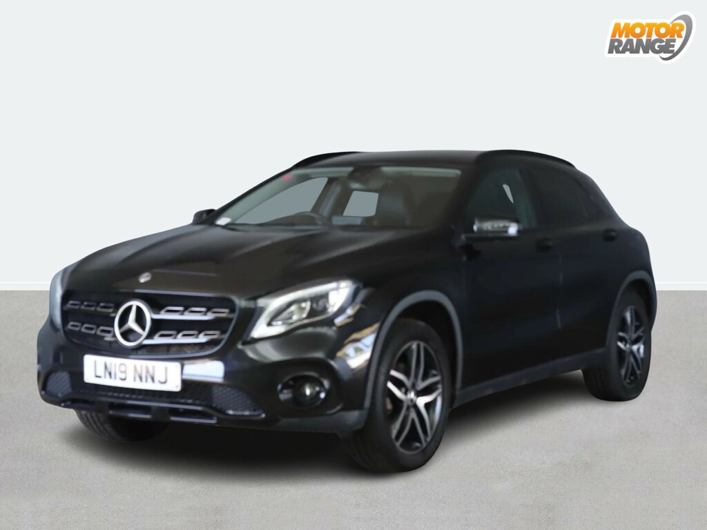 Mercedes-Benz GLA Class Gla 180 Urban Edition Plus Black #3
