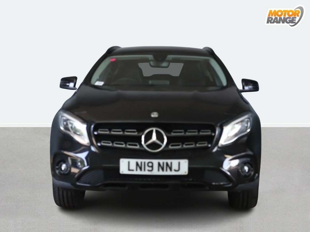 Mercedes-Benz GLA Class Gla 180 Urban Edition Plus Black #2