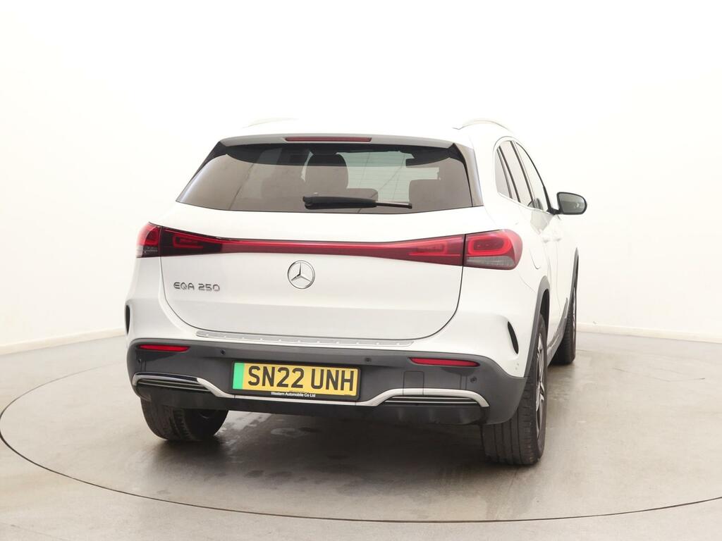 Mercedes-Benz EQA Eqa 250 140Kw Amg Line 66.5Kwh White #6