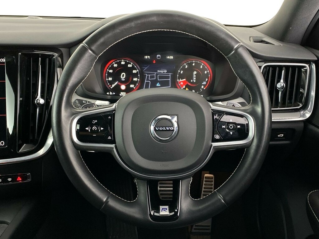Volvo S60 Inscription Plus Red #22