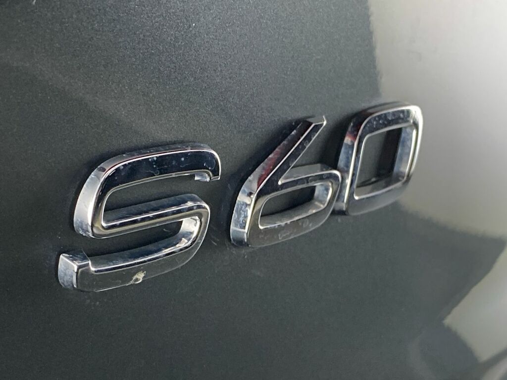 Volvo S60 Inscription Plus Red #30