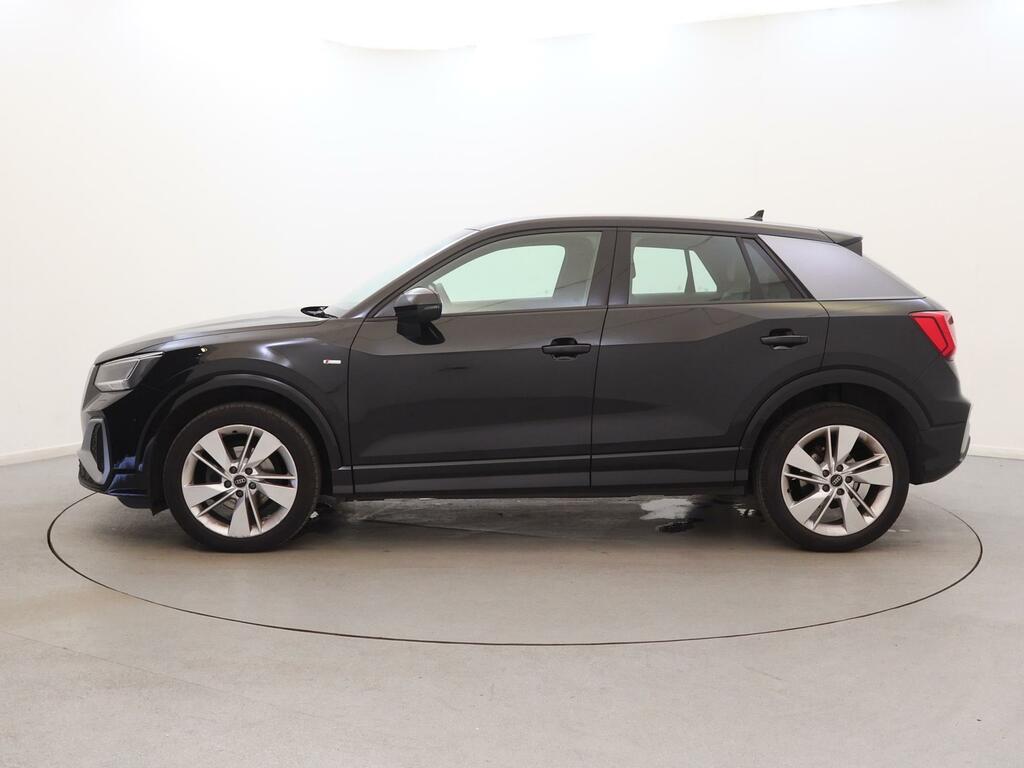 Audi Q2 35 Tfsi S Line S Tronic Black #4