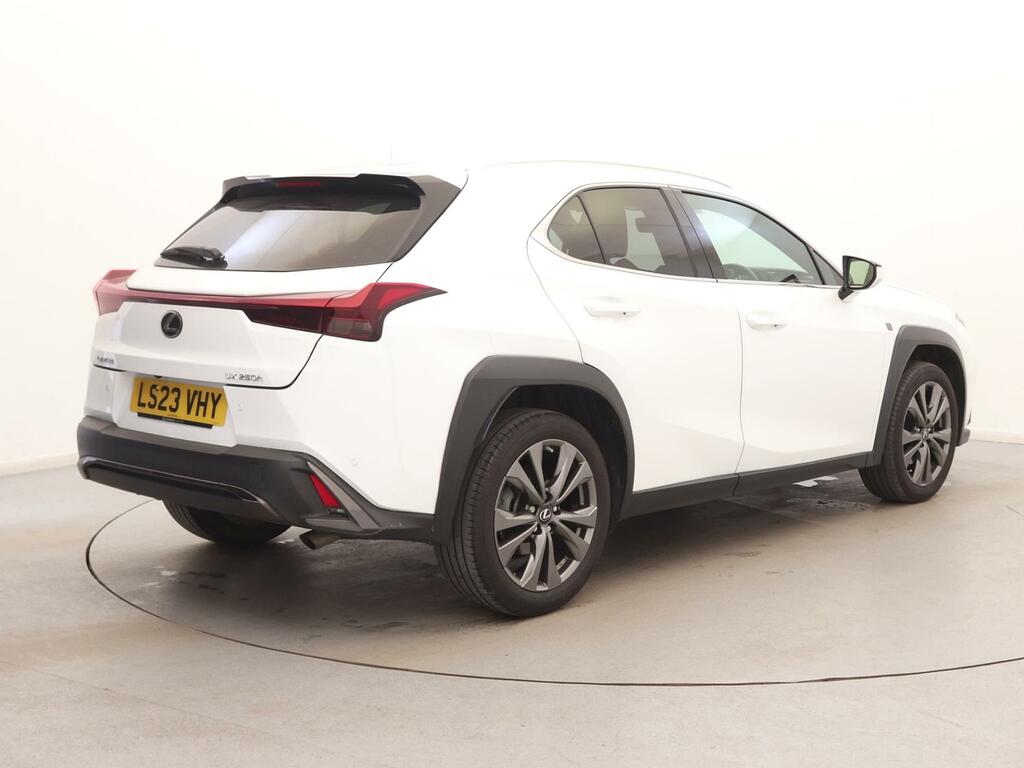 Lexus UX 250H 2.0 F-sport Design Cvt White #5