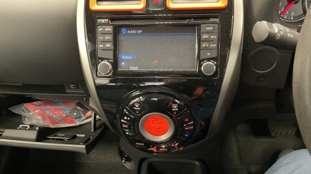 Nissan Micra 1.2 Acenta White #10