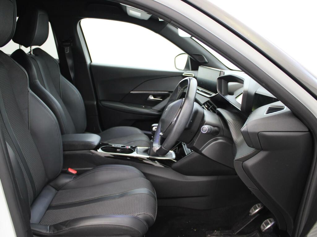 Peugeot 2008 1.2 Puretech Active Premium Blue #9