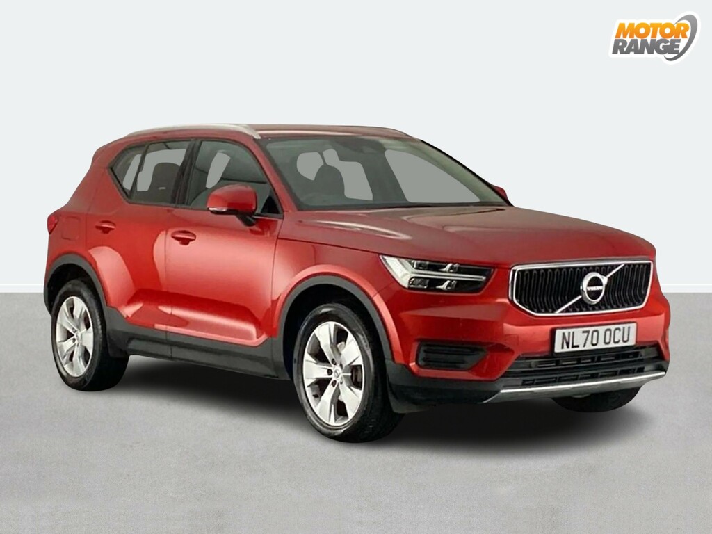 Volvo XC40 1.5 T3 163 Momentum Red