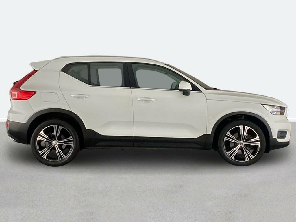 Volvo XC40 2.0 D4 190 Inscription Pro Awd Geartronic RJ19CSZ White #2