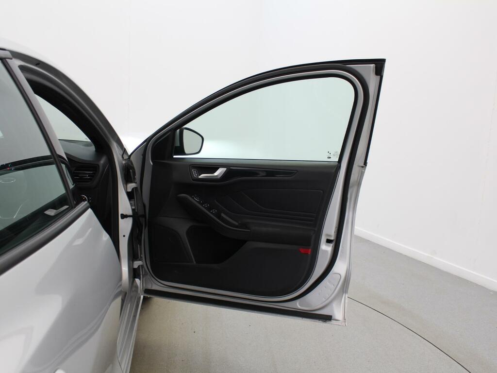 Ford Focus 1.0 Ecoboost Hybrid Mhev 125 Titanium Edition Black #30