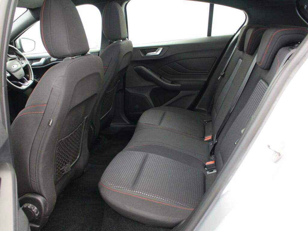 Ford Focus 1.0 Ecoboost Hybrid Mhev 125 Titanium Edition Black #11