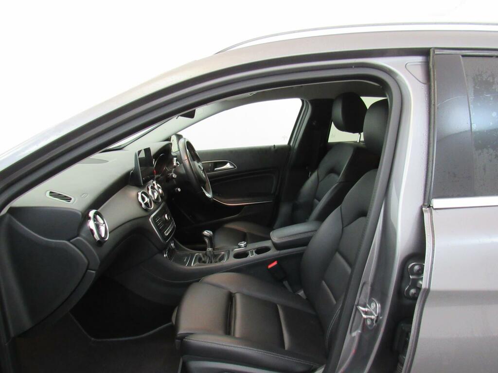 Mercedes-Benz GLA Class Gla 200 Amg Line D Grey #10