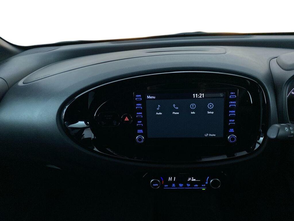 Toyota Aygo X Pure Silver #10