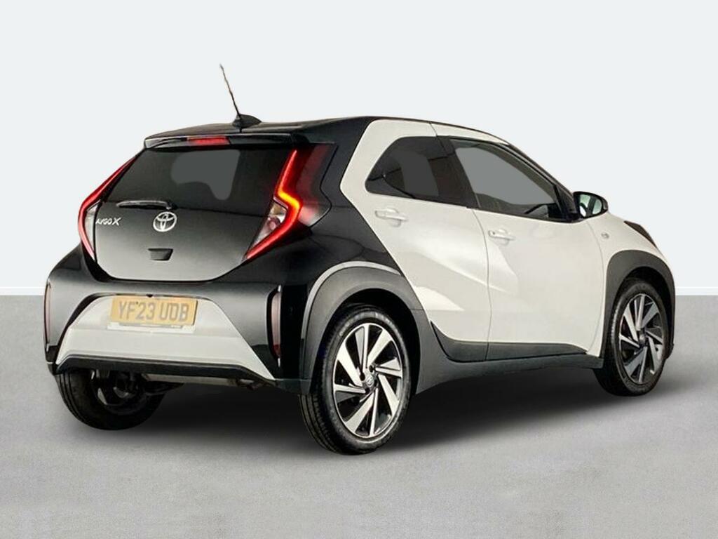 Toyota Aygo X 1.0 Vvt-i Edge White #3