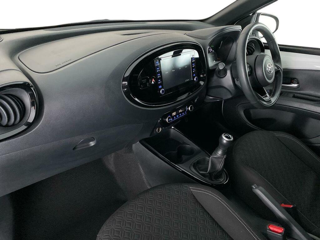 Toyota Aygo X Pure Silver #14