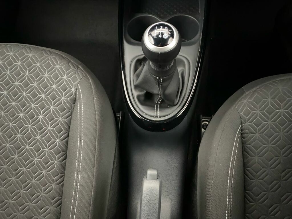 Toyota Aygo X Pure Silver #21