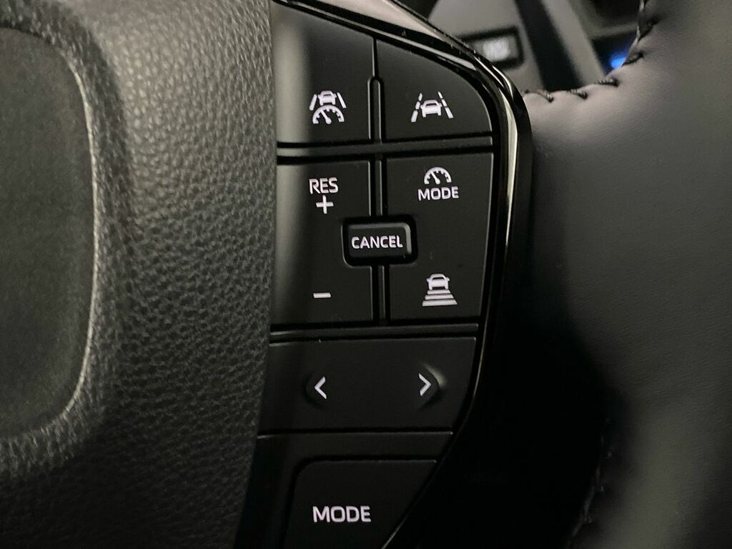 Toyota Prius 2.0 Phev Design Cvt  #19