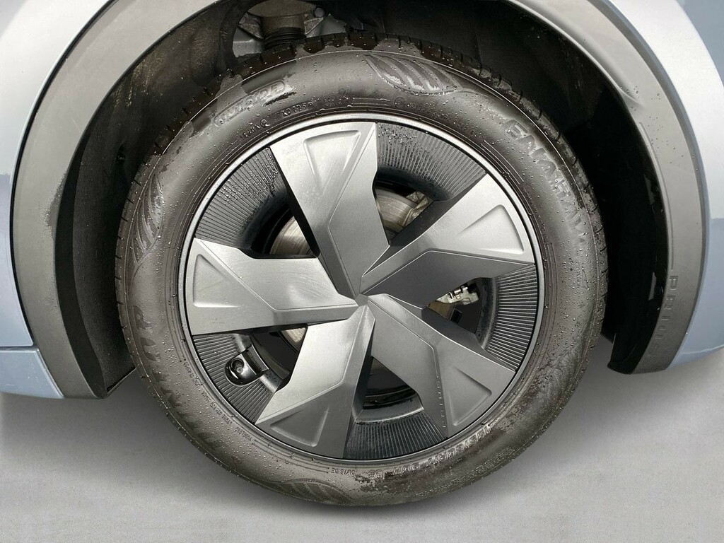 Toyota Prius 2.0 Phev Design Cvt  #26