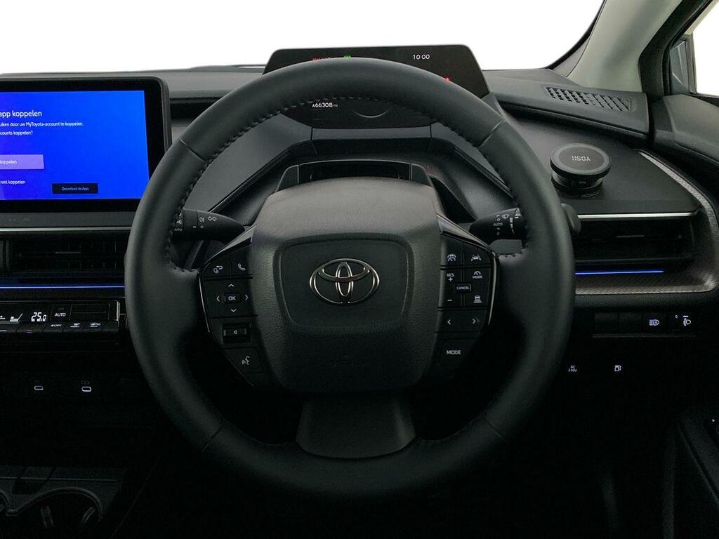 Toyota Prius 2.0 Phev Design Cvt  #11