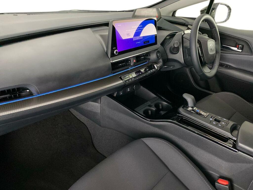 Toyota Prius 2.0 Phev Design Cvt  #14