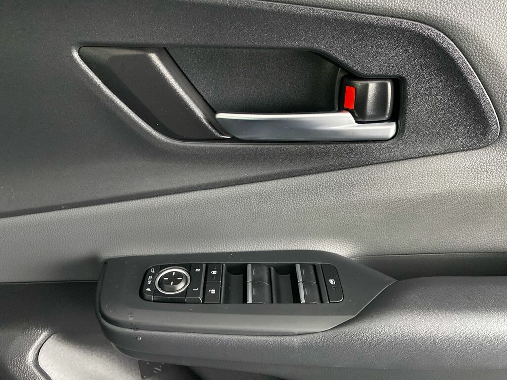 Toyota Prius 2.0 Phev Design Cvt  #22