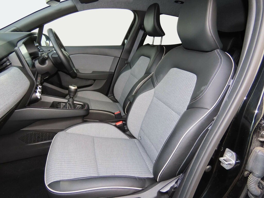 Renault Clio 1.0 Tce 90 Techno Black #6