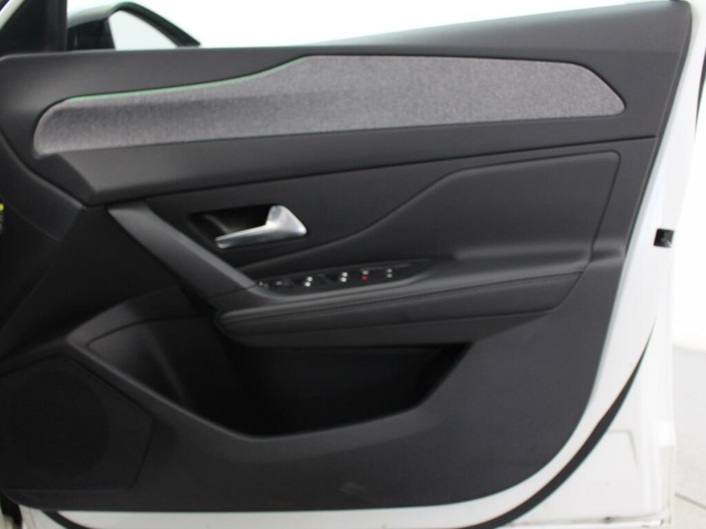 Peugeot 308 Active Premium Green #33