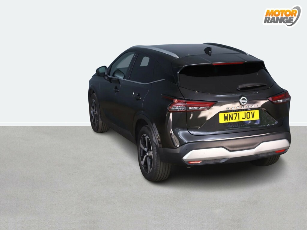 Nissan Qashqai Hatchback Black #3