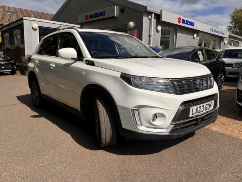 Suzuki Vitara 1.4 Boosterjet 48V Hybrid Sz-t White