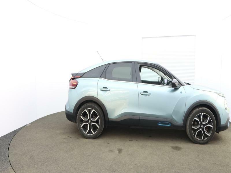 Citroen e-C4 100Kw Shine Plus 50Kwh Blue #2