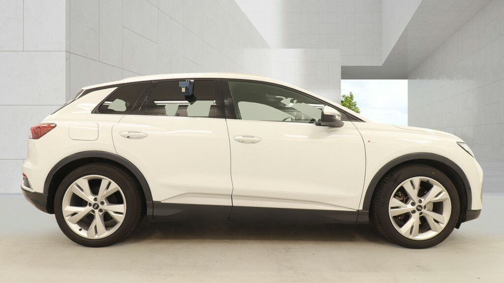 Audi Q4 E Tron 150Kw 40 82Kwh S Line White #5
