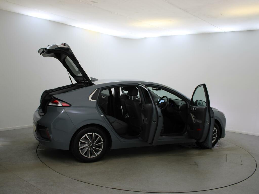 Hyundai Ioniq Premium Se Blue #42