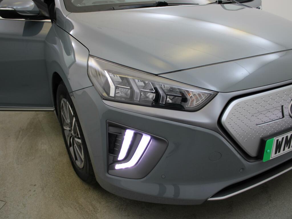 Hyundai Ioniq Premium Se Blue #43