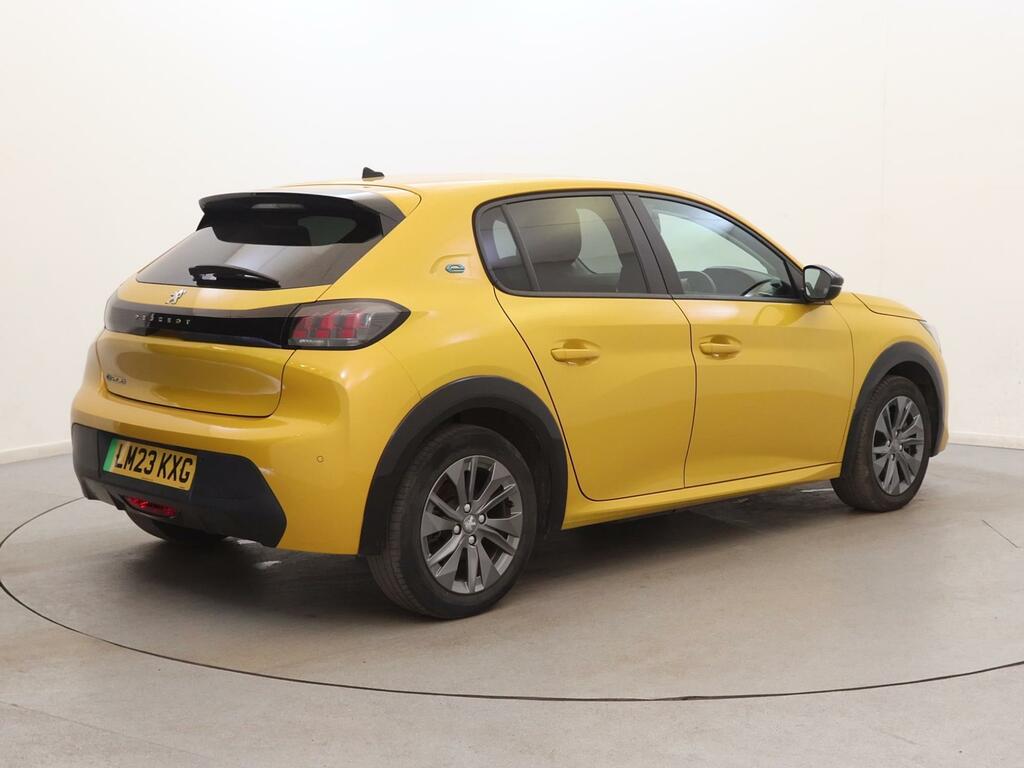 Peugeot e-208 100Kw Active Premium 50Kwh Yellow #5