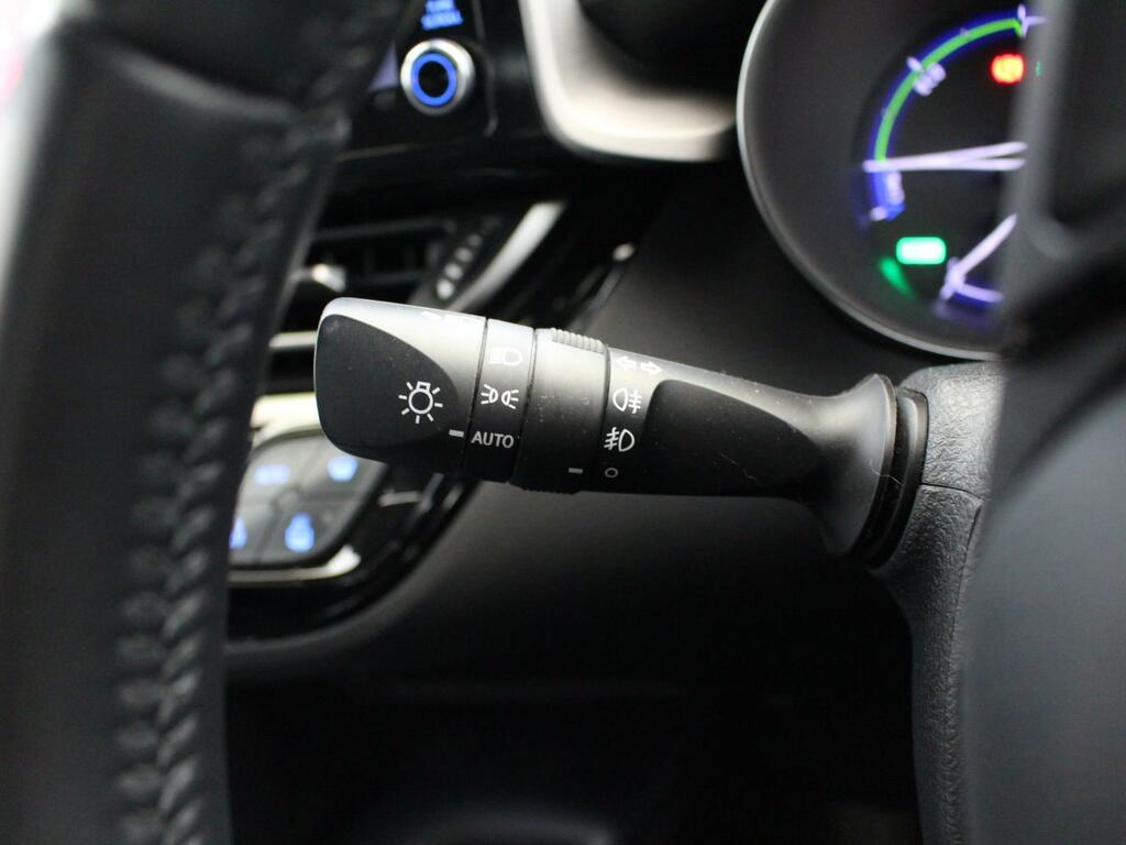 Toyota C-Hr Dynamic Blue #28