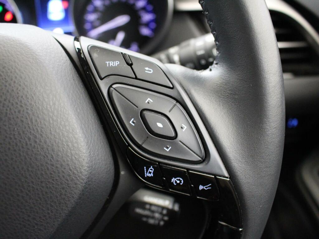Toyota C-Hr Dynamic Blue #26